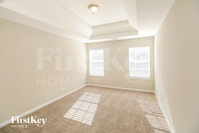 Building Photo - 5853 Harrier Ln