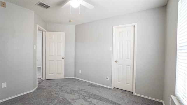 Building Photo - 1036 Hampton Dr