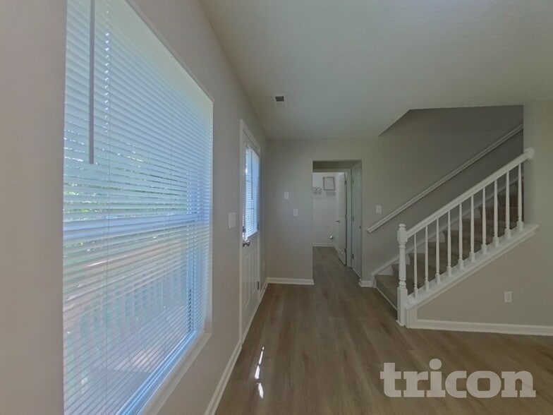 Building Photo - 412 Bent Leaf Ct