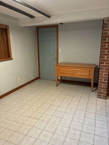 Utility room - 197 Carter Ln