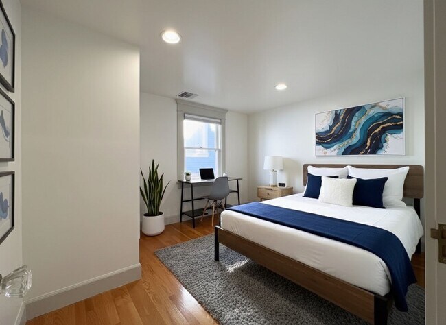 Building Photo - 929 W 23rd St