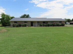 Building Photo - 3714 Deaver Rd