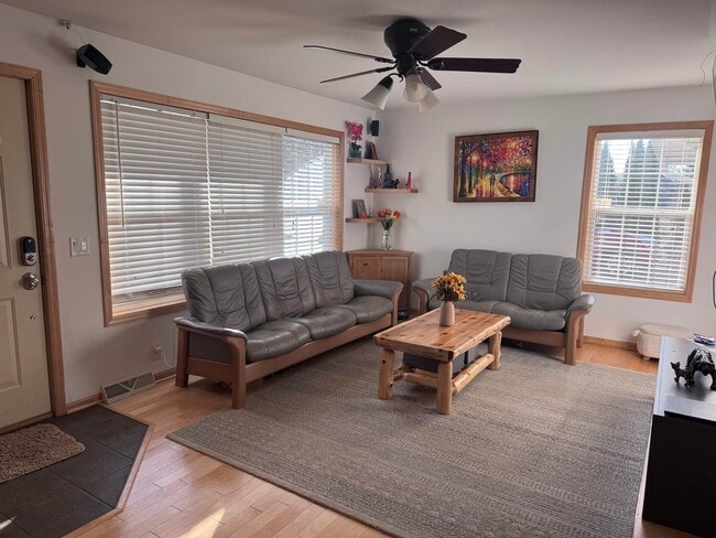 Building Photo - 6221 Old Middleton Rd