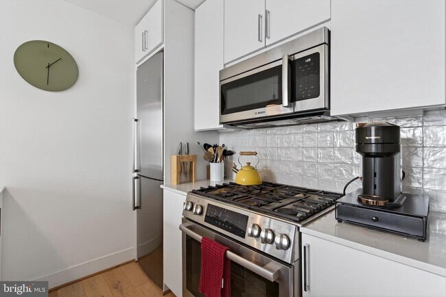 Building Photo - 2905 Georgia Ave NW