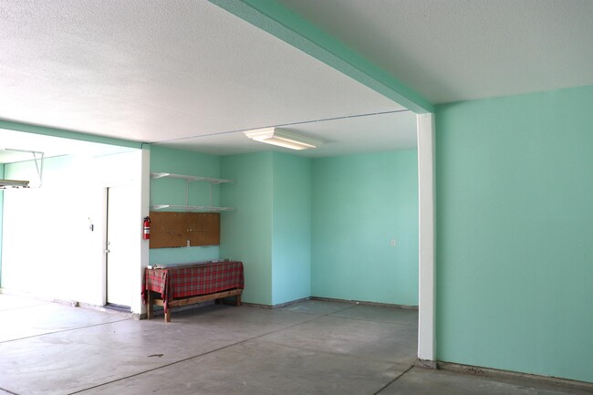 Building Photo - 2346 E Early Ave