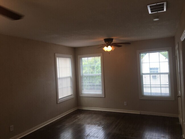 Building Photo - Beautiful Two Story in Prime Location!