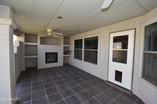 Building Photo - 10830 Elise St