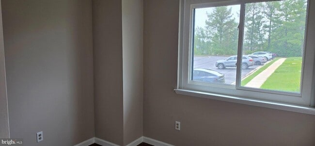 Building Photo - 5870 Chipwood Ct