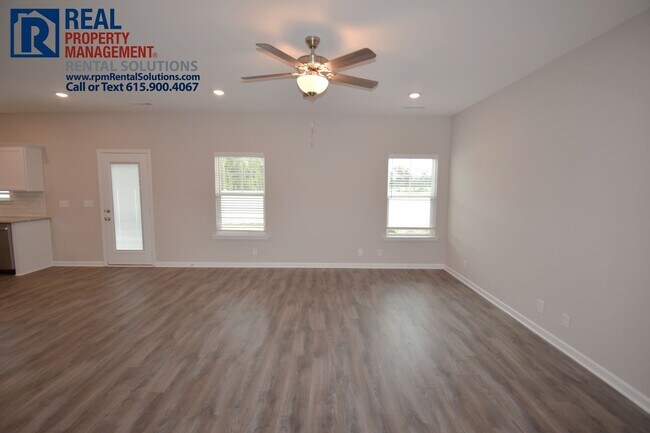 Building Photo - New home in a great location in Murfreesboro! Attached garage and fenced-in back yard!