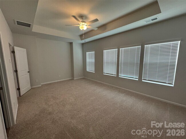 Building Photo - 3021 Kingsfield Rd