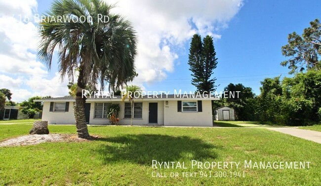 Primary Photo - 416 Briarwood Rd