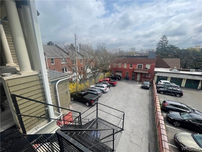 Building Photo - 1115 Delaware Ave