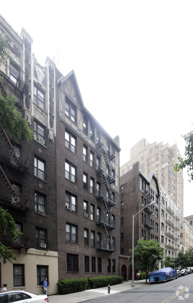 Building Photo - 150 Claremont Ave