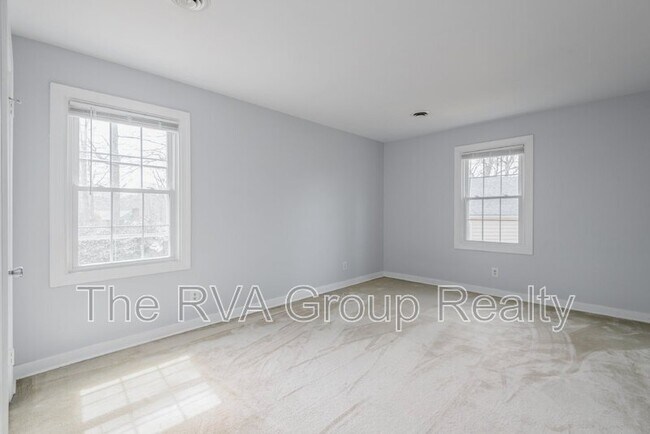 Building Photo - 1601 Lancashire Dr