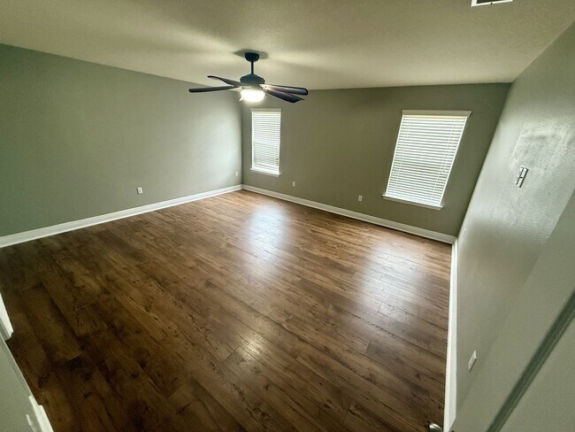 Building Photo - 4415 Mirada Way