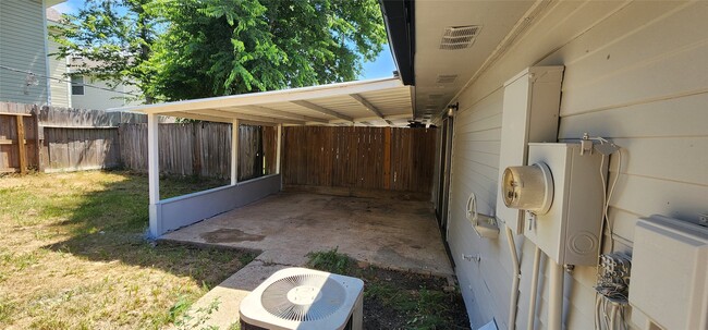 Building Photo - 3007 Titleist Dr