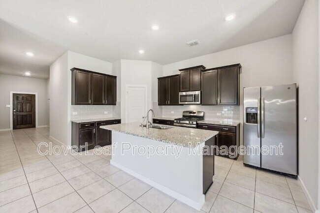 Building Photo - 14923 Costa Leon