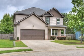 Building Photo - Updated 4 Bedroom 2.5 Bath