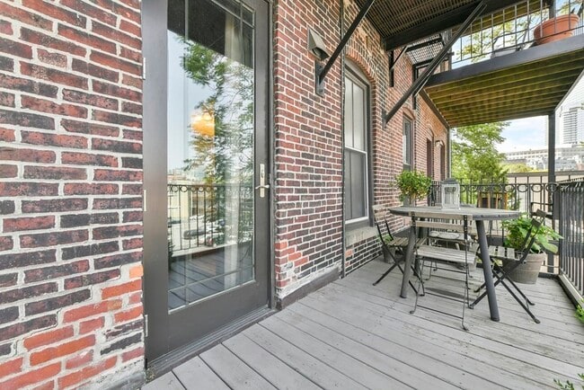 Building Photo - 25 Dartmouth St