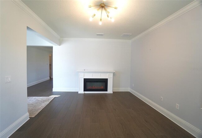 Building Photo - 18824 Birchwood Groves Dr