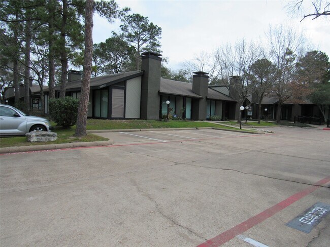 Building Photo - 14351 Torrey Chase Blvd