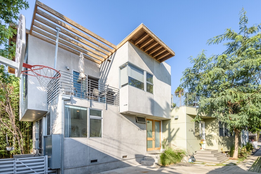 Building Photo - 1513 S Orange Grove Ave