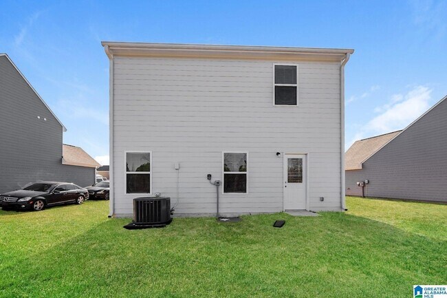 Building Photo - 112 Clover Ln