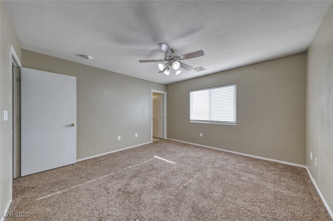 Building Photo - 7237 Twin Maples Ct
