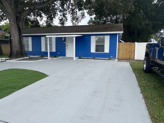 Building Photo - 1013 Montana Ave