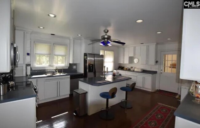 Building Photo - 234 Lancewood Rd