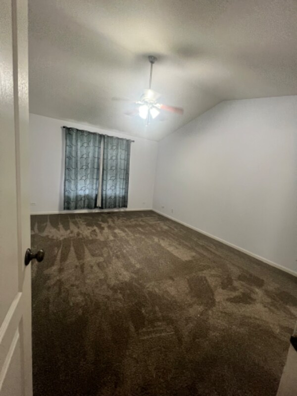 Building Photo - 524 Majestic Ln