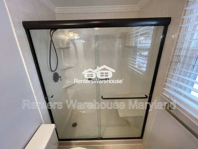 Building Photo - 2621 Fallston Rd