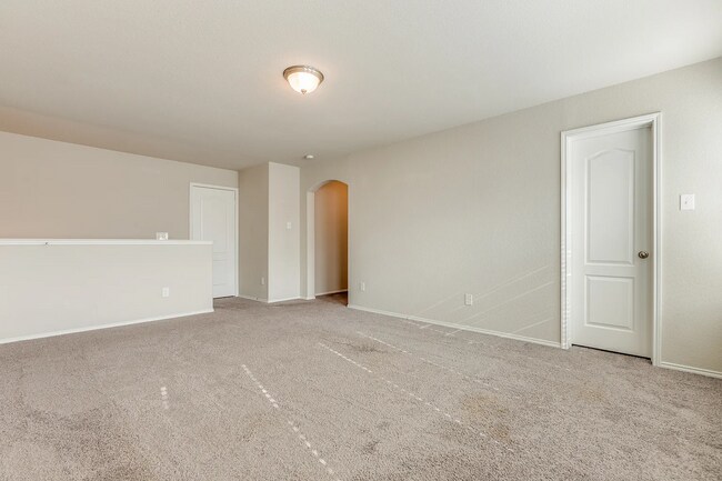 Building Photo - 1900 Outpost Creek Ln