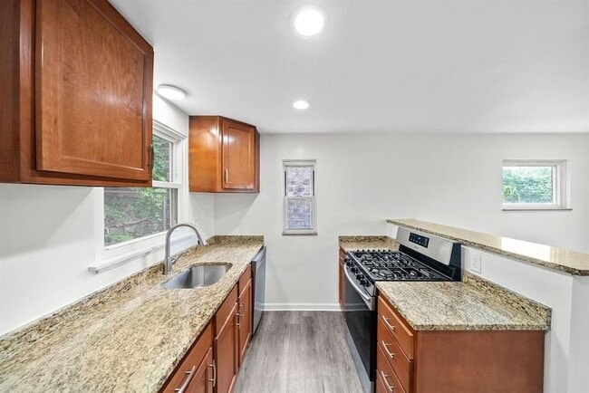 Building Photo - 363 Olancha Ave