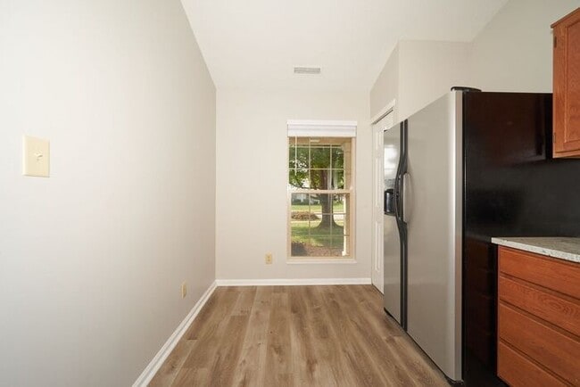 Building Photo - Great Brownsburg Home!
