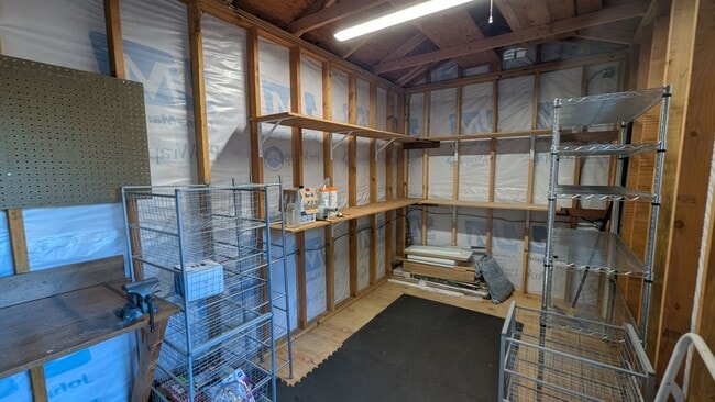 Building Photo - Bright and Cozy 3 Bedroom Home In Pacific ...