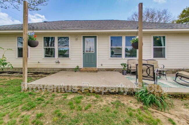 Building Photo - 3661 London Rd