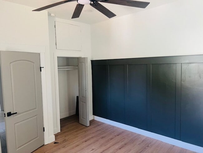 Building Photo - Beautifully remodeled home
