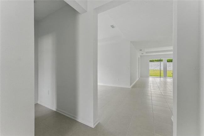 Building Photo - 2035 Rider Rain Ln