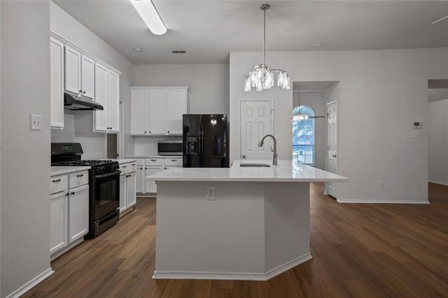 Building Photo - 3904 Oakhurst Ln