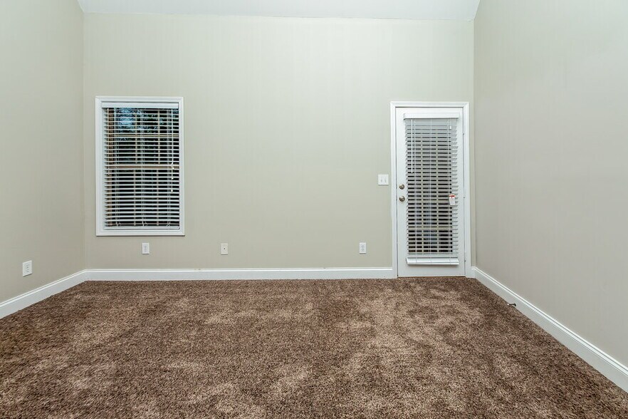 Building Photo - 112 Pristine Dr