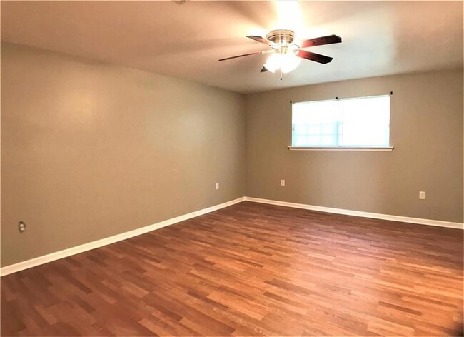 Building Photo - 603 Lake Sardis Dr