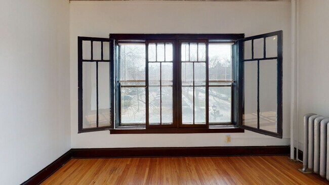 Interior Photo - Lor-West Apartments