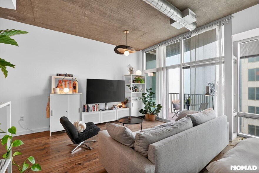 Building Photo - 943 Peachtree St NE