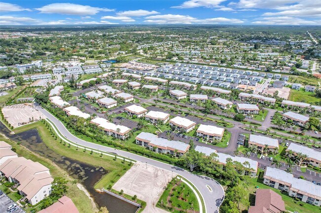 Building Photo - 7142 Golf Colony Ct