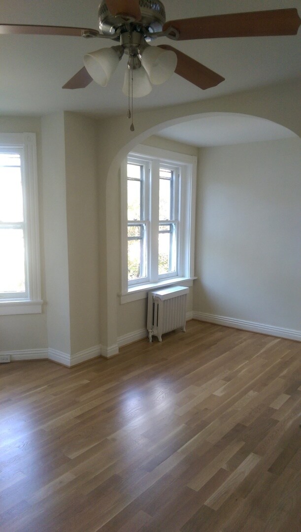 Building Photo - FLOY2107