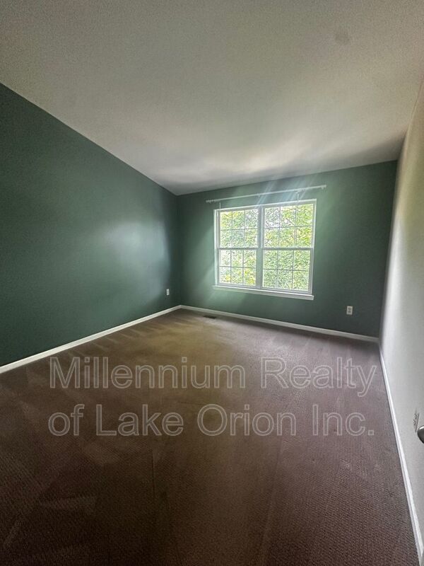 Building Photo - 3189 Silverbrook Dr
