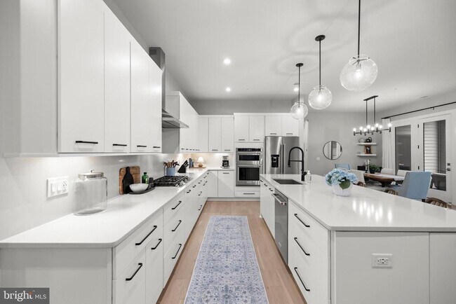 Building Photo - 43442 Croson Ln