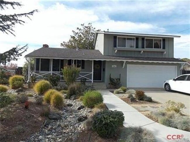 Building Photo - Off of Highland Drive close to cal poly! Approx 2000 feet to Highland Drive Cal Poly Entrance!