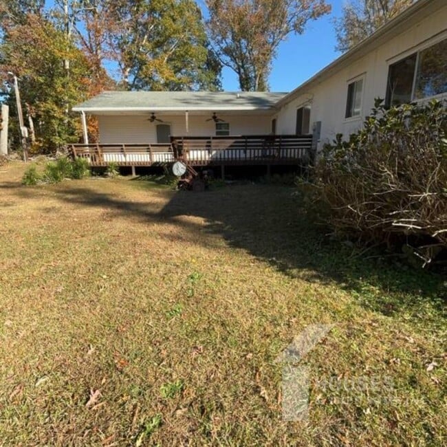 Building Photo - 113 Susan Ave